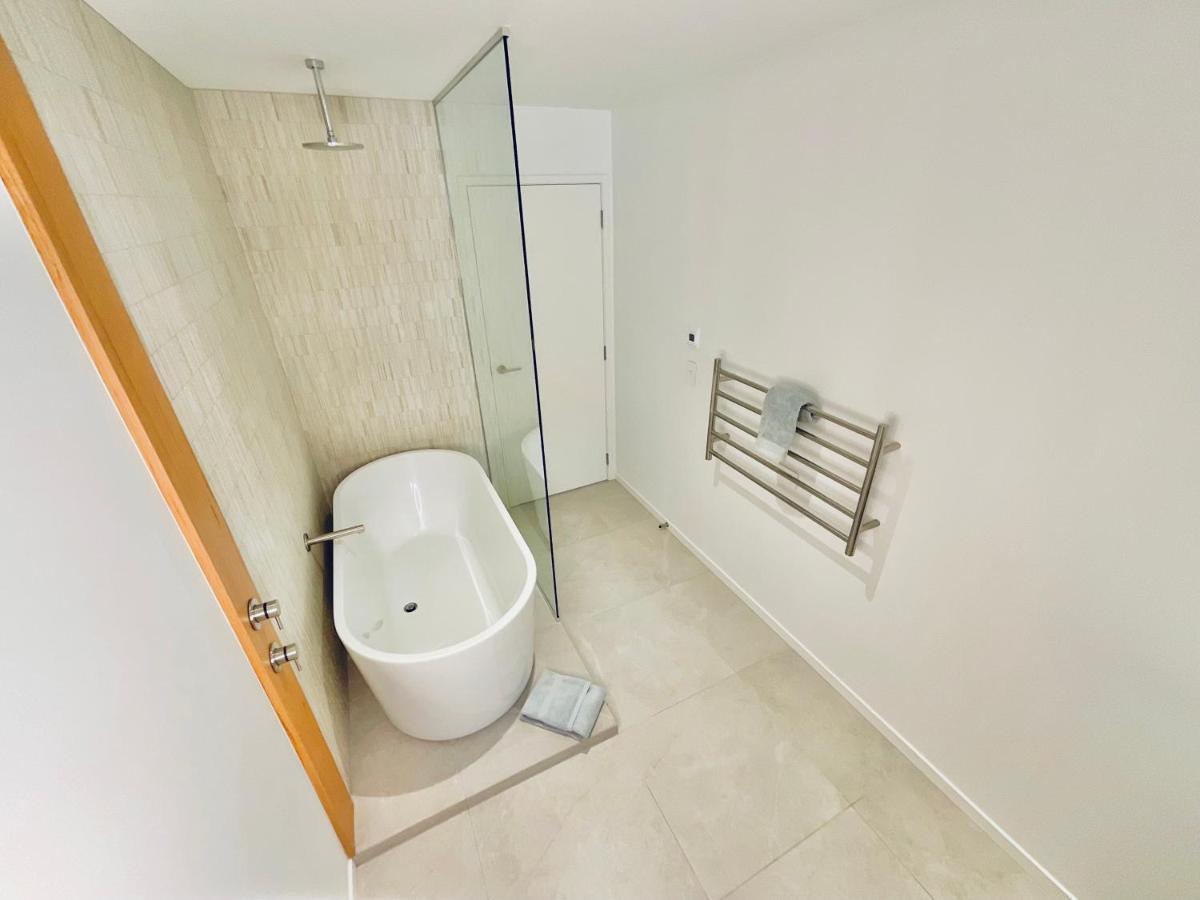 Deluxe Downtown Mount Maunganui Villa Ngoại thất bức ảnh