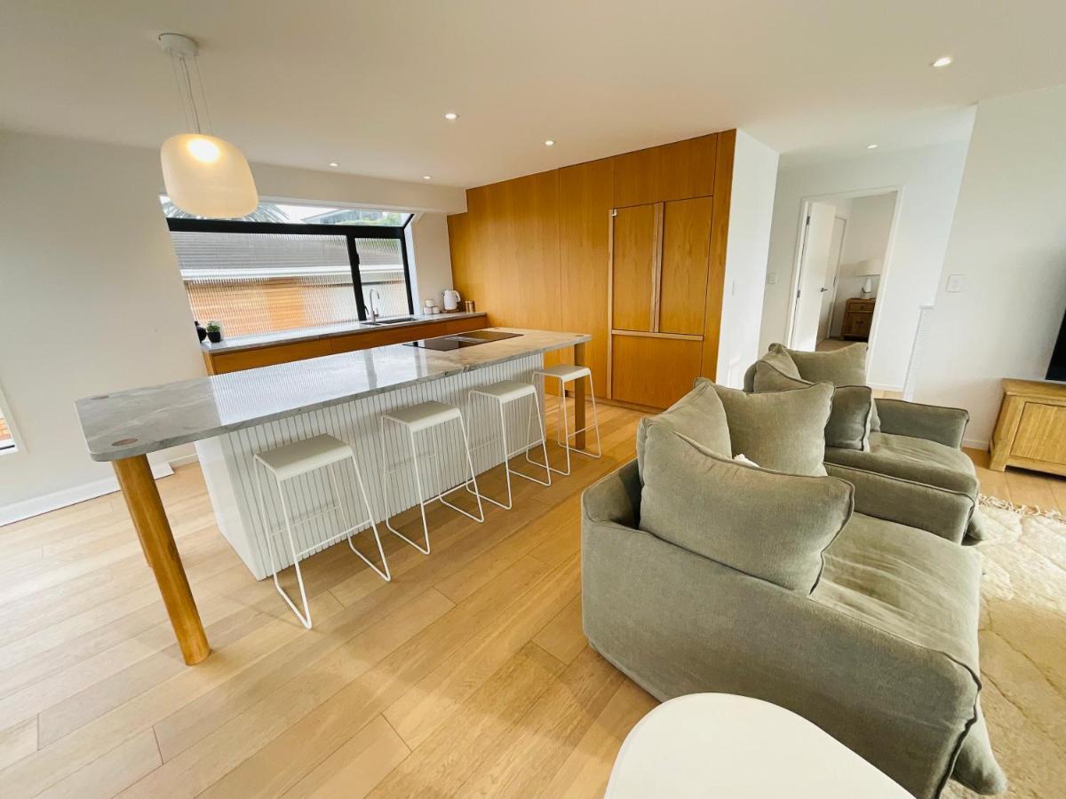Deluxe Downtown Mount Maunganui Villa Ngoại thất bức ảnh