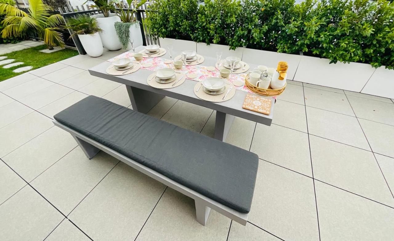 Deluxe Downtown Mount Maunganui Villa Ngoại thất bức ảnh
