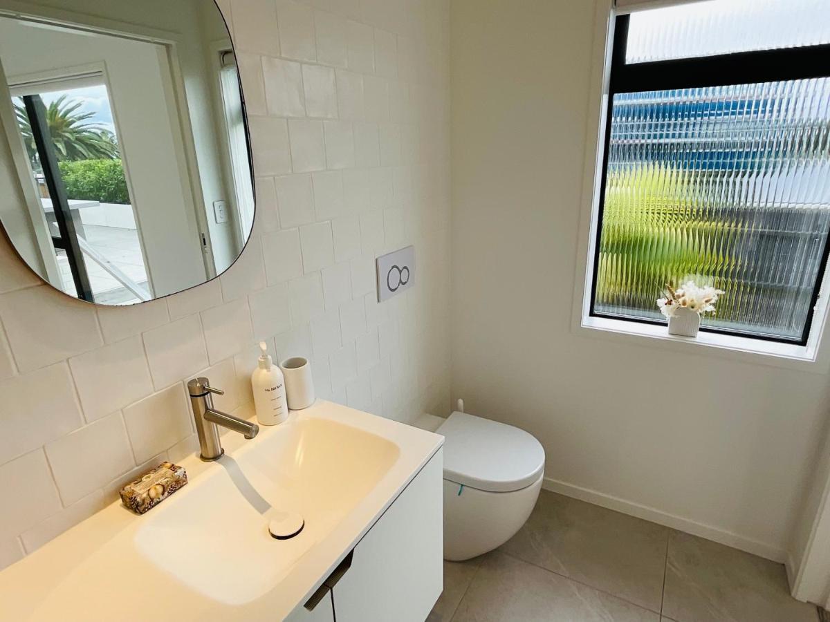 Deluxe Downtown Mount Maunganui Villa Ngoại thất bức ảnh